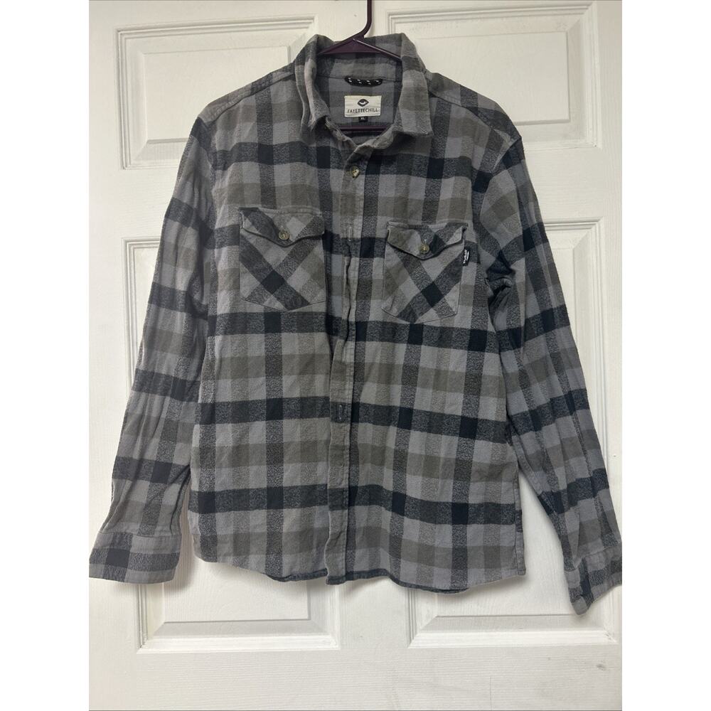 Fayettechill Men’s XL Button Up Shirt